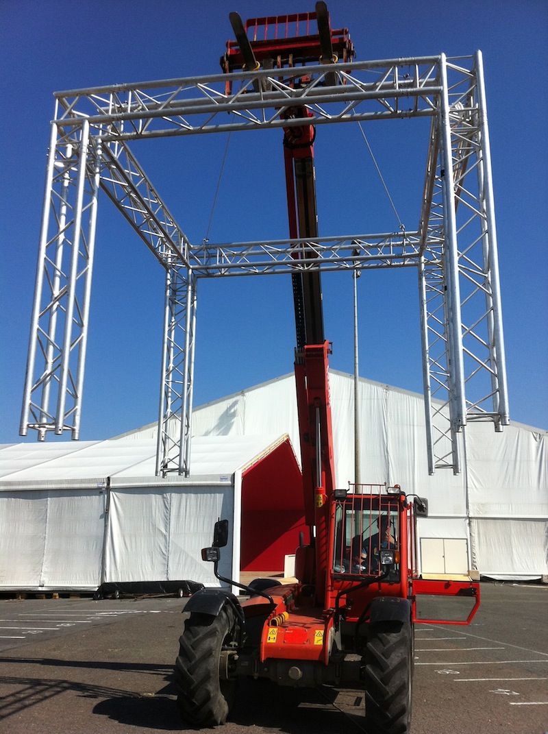 Montage structures